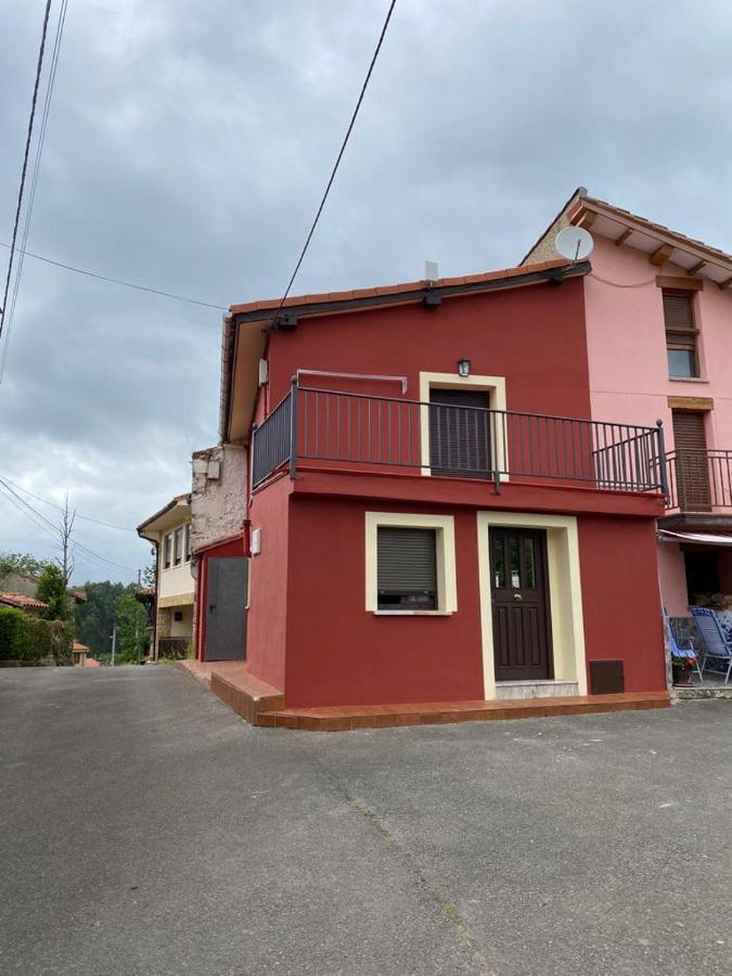 La Casa De Anita Y Jose Villa Colunga Kültér fotó