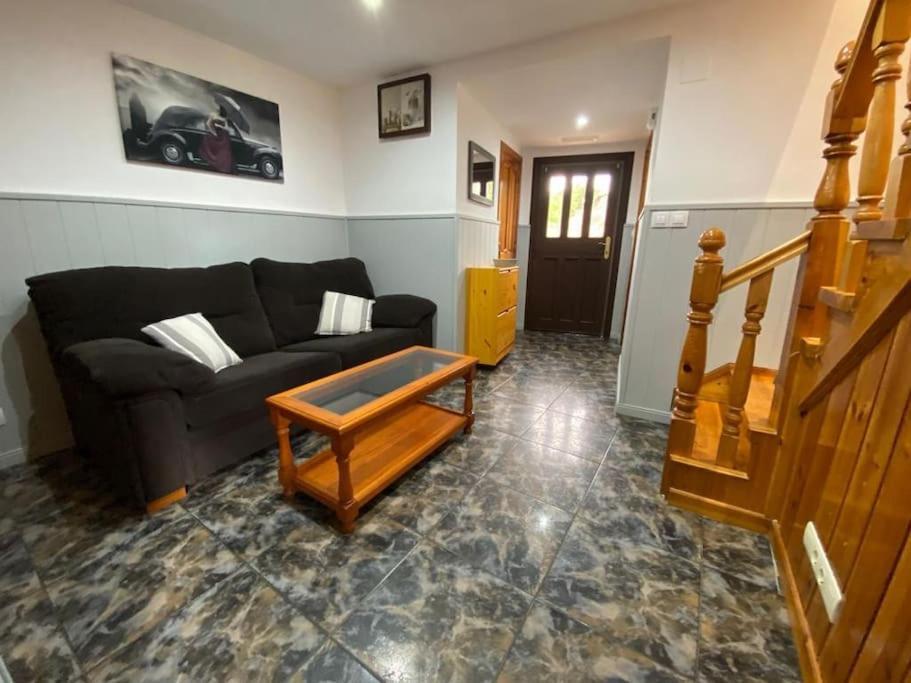 La Casa De Anita Y Jose Villa Colunga Kültér fotó
