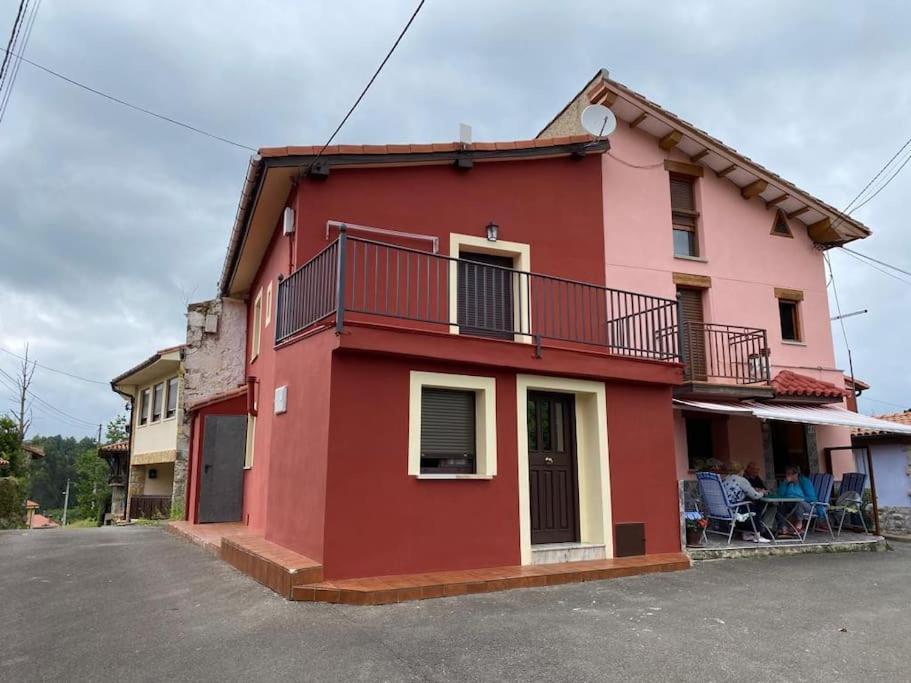 La Casa De Anita Y Jose Villa Colunga Kültér fotó